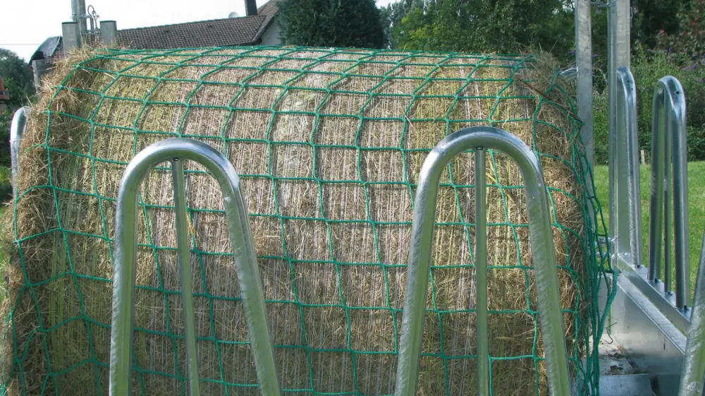 Preiswert Futtersparnetz 2,8 x 2,8 m, Maschenweite 10 cm
