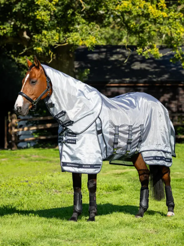 LeMieux Kudos AeroGuard Fliegendecke silber, 140 cm Billig