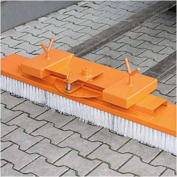 Kehrbesen für Zinken - Breite 1 m Knallerangebot